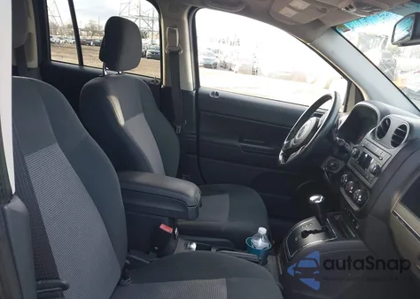 2011 Jeep Compass z USA, uszkodzony, nr VIN 1J4NF1FB4BD223621